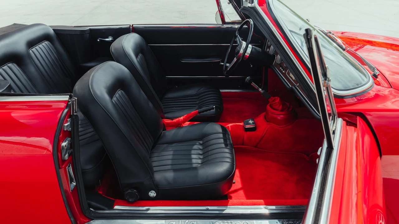 1966 Alfa Romeo Giulia GTC - Image 9 of 23