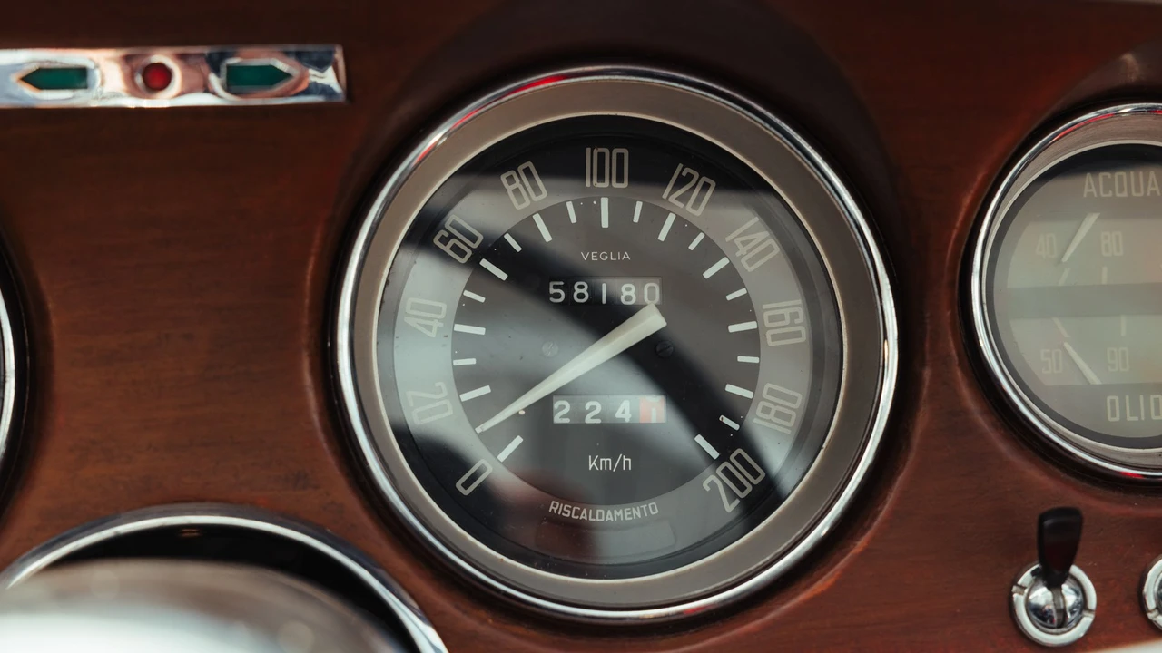 1966 Alfa Romeo Giulia GTC - Image 18 of 23