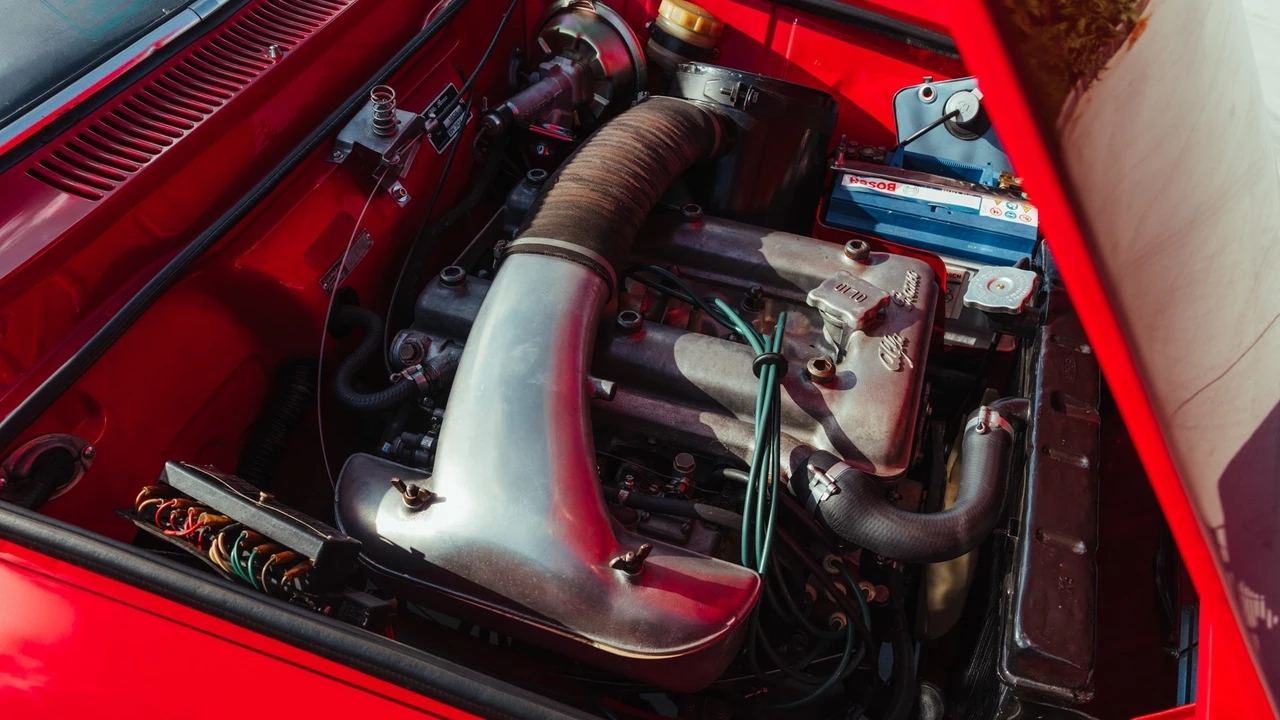 1966 Alfa Romeo Giulia GTC - Image 7 of 23