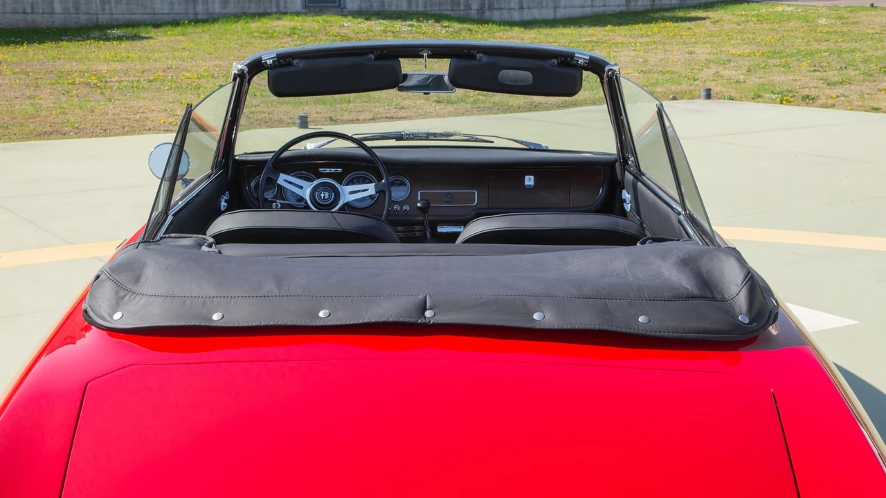 1966 Alfa Romeo Giulia GTC - Image 27 of 31