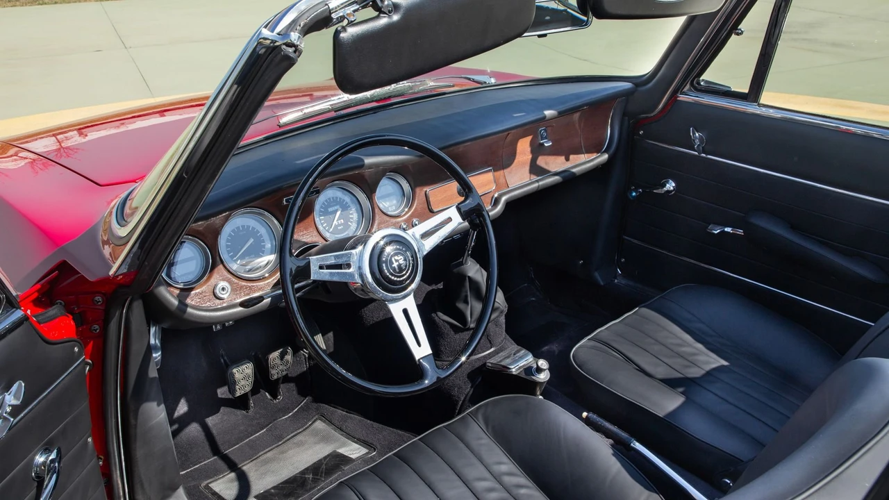 1966 Alfa Romeo Giulia GTC - Image 28 of 31