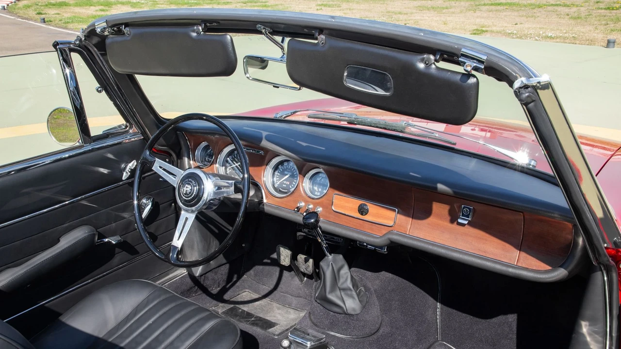 1966 Alfa Romeo Giulia GTC - Image 31 of 31