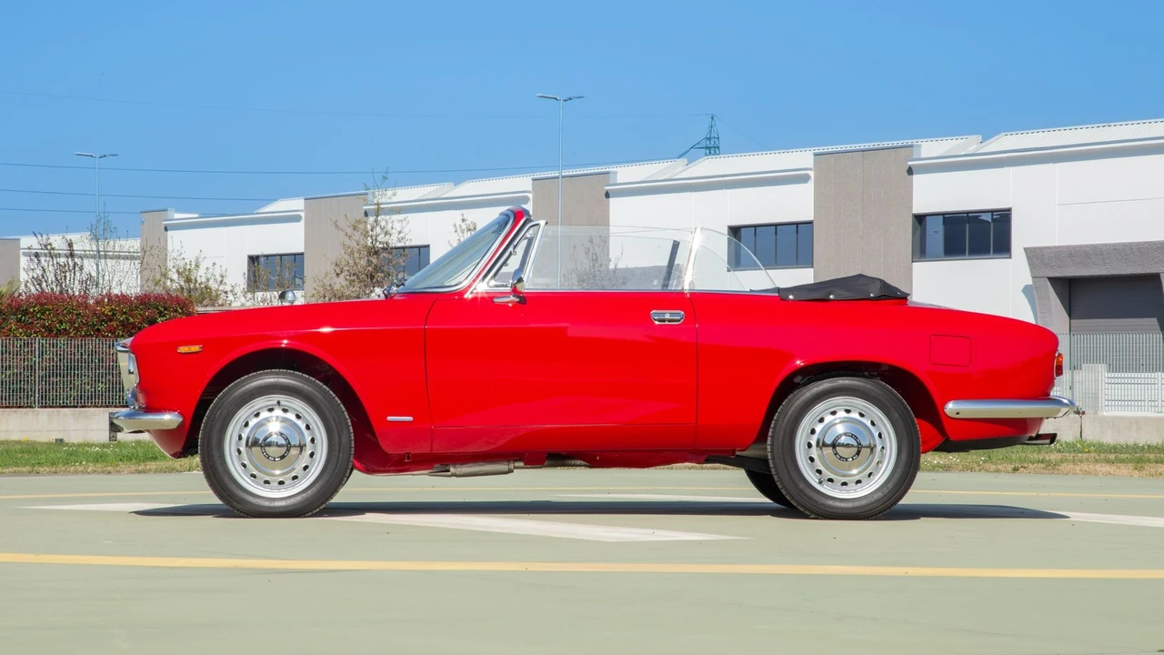 1966 Alfa Romeo Giulia GTC - Image 14 of 31