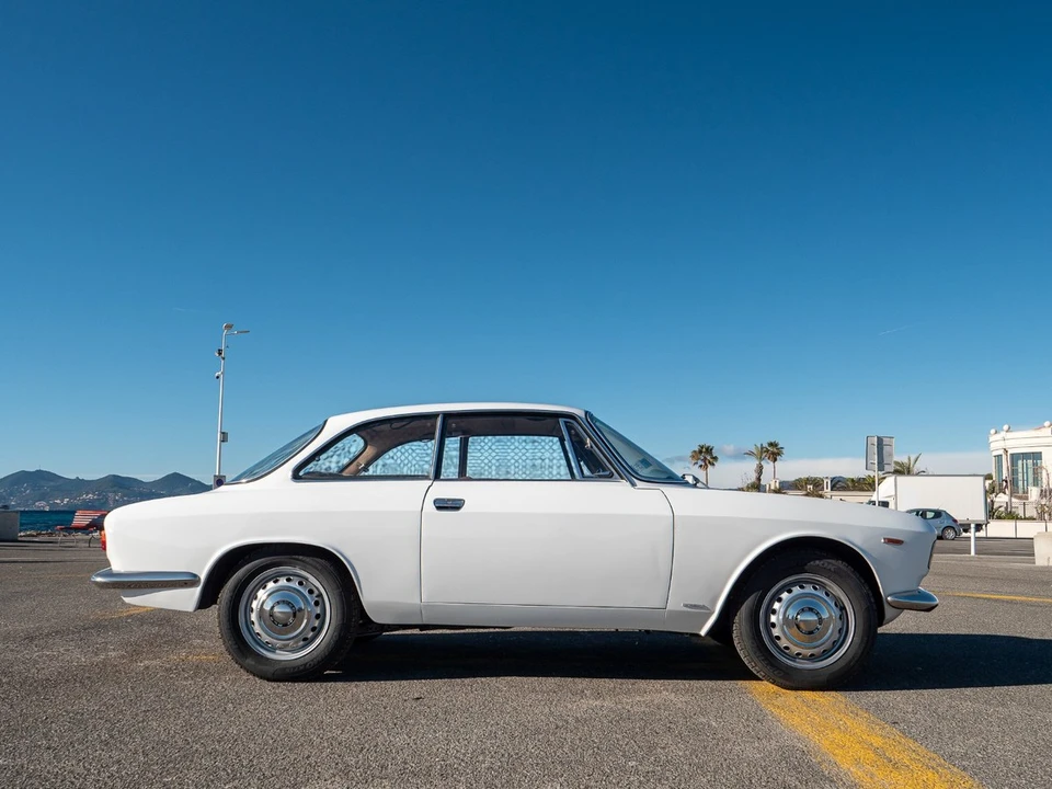 1966 Alfa Romeo Sprint - Image 7 of 31