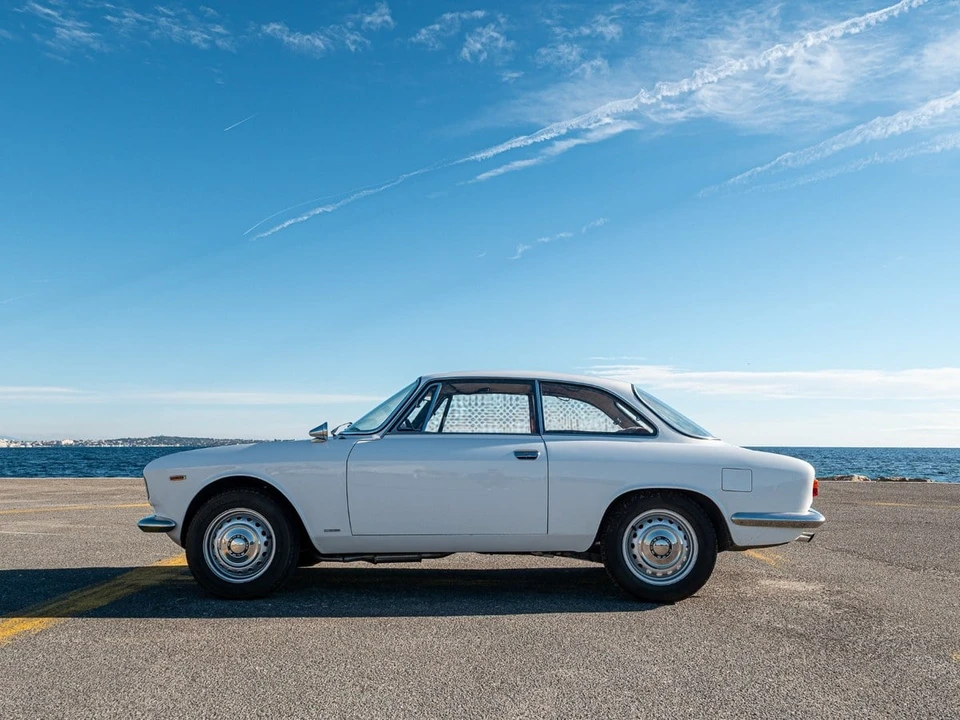 1966 Alfa Romeo Sprint - Image 6 of 31