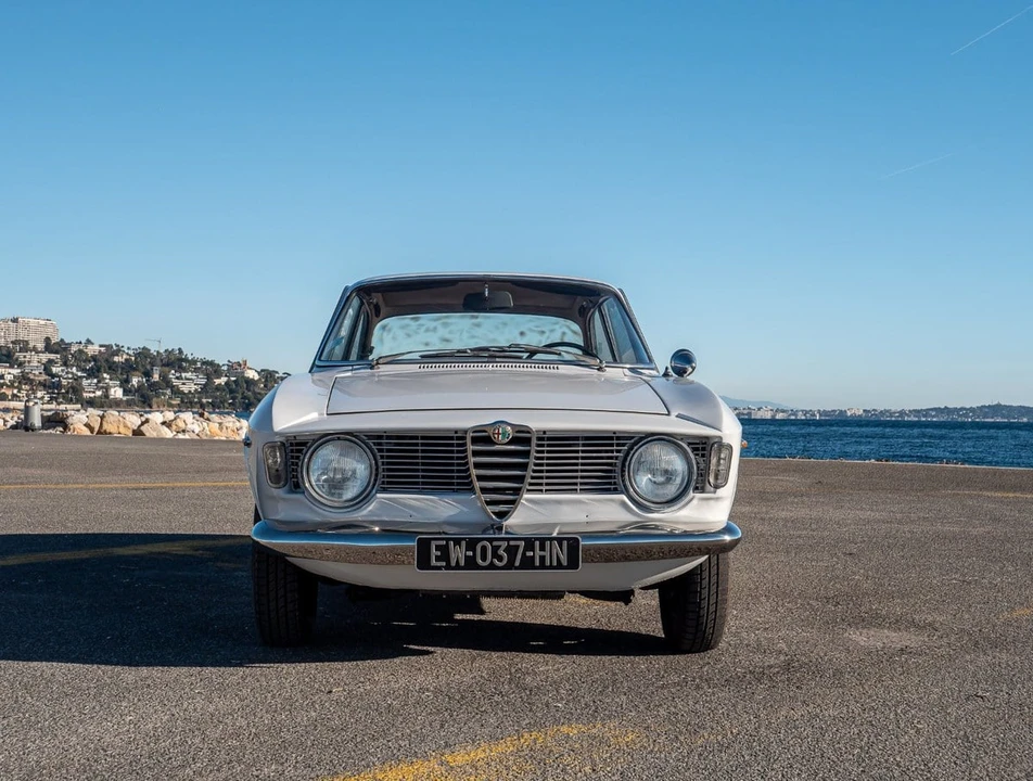 1966 Alfa Romeo Sprint - Image 8 of 31