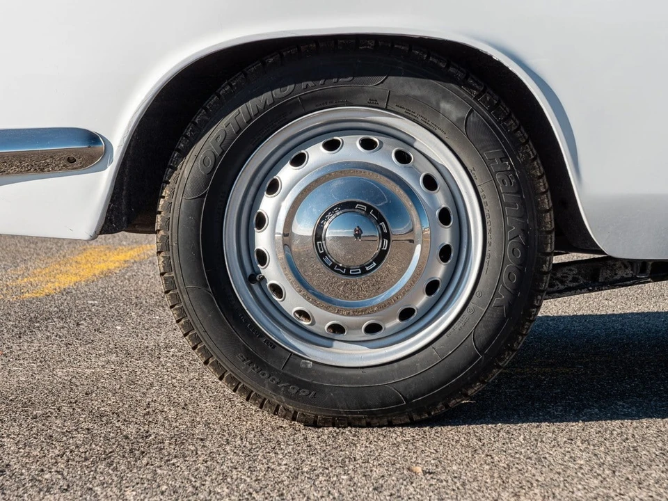 1966 Alfa Romeo Sprint - Image 12 of 31