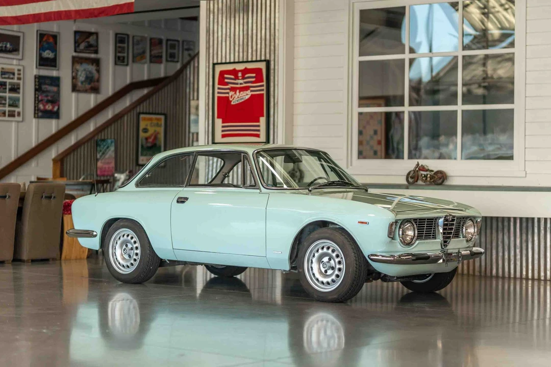 1966 Alfa Romeo Giulia Sprint GT - Image 5 of 31