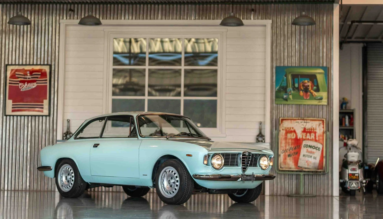 1966 Alfa Romeo Giulia Sprint GT - Image 6 of 31