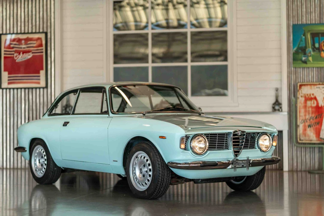 1966 Alfa Romeo Giulia Sprint GT - Image 3 of 31