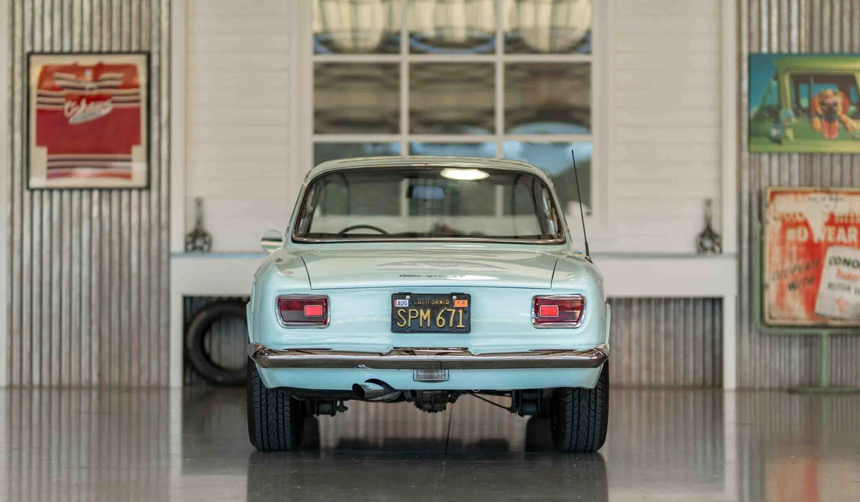 1966 Alfa Romeo Giulia Sprint GT - Image 22 of 31