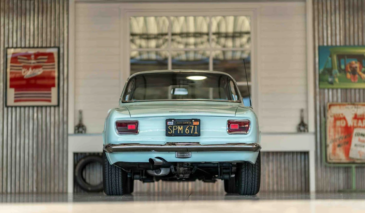 1966 Alfa Romeo Giulia Sprint GT - Image 21 of 31