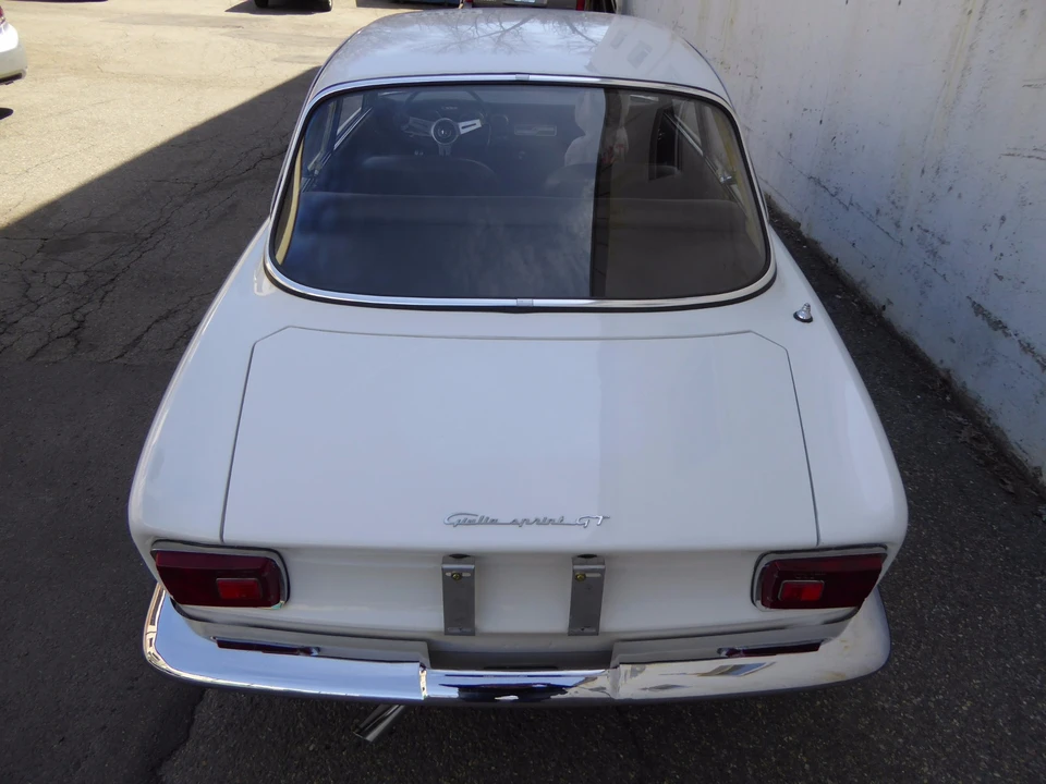 1966 Alfa Romeo Giulia Sprint GT - Image 13 of 31