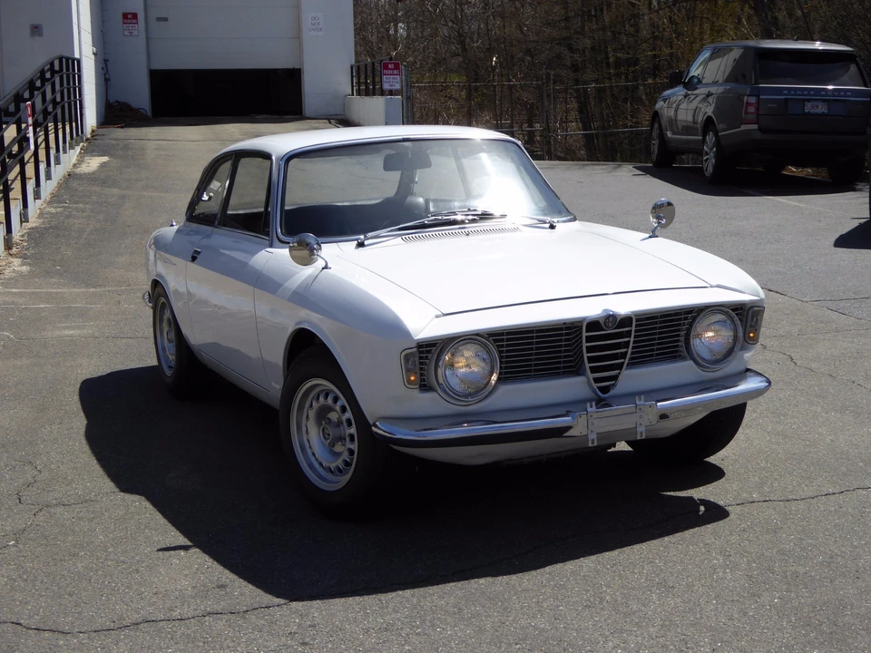 1966 Alfa Romeo Giulia Sprint GT - Image 7 of 31