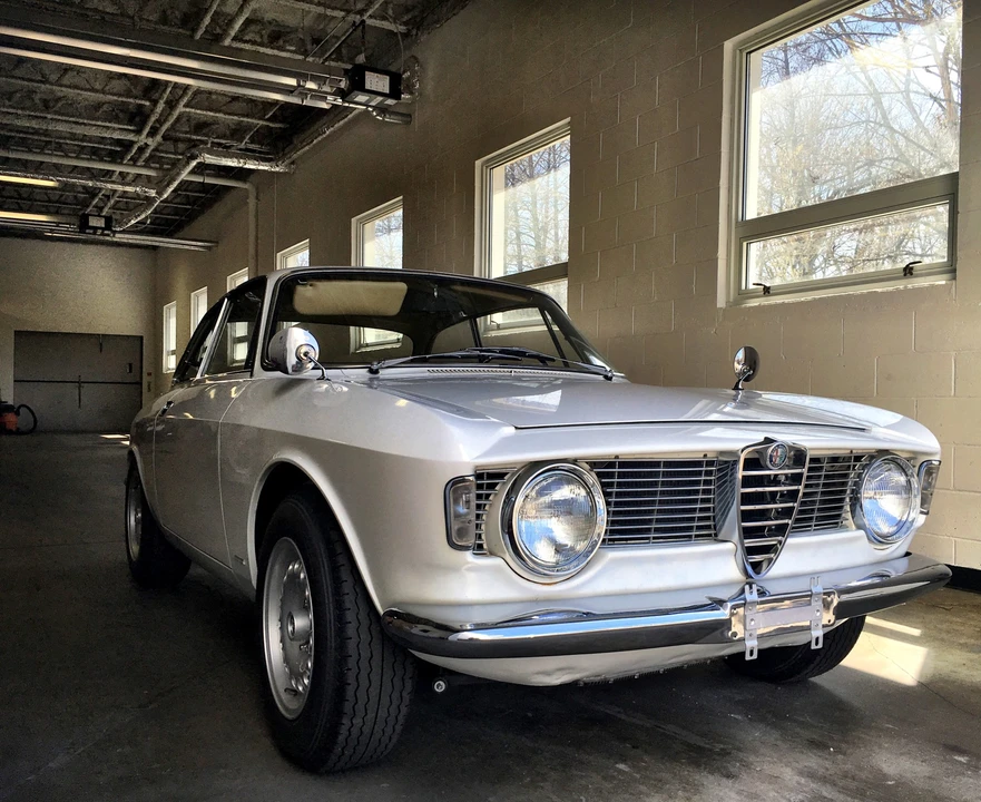 1966 Alfa Romeo Giulia Sprint GT - Image 17 of 31