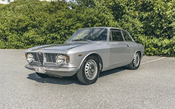 1966 Alfa Romeo Giulia Sprint GT