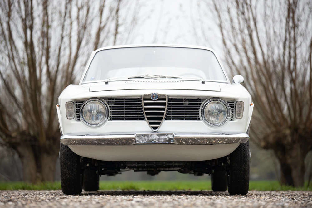 1966 Alfa Romeo Giulia Sprint GT - Image 6 of 31
