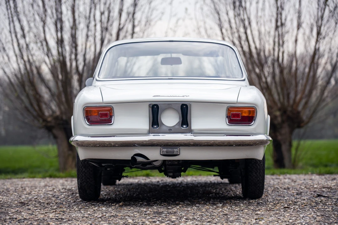 1966 Alfa Romeo Giulia Sprint GT - Image 22 of 31