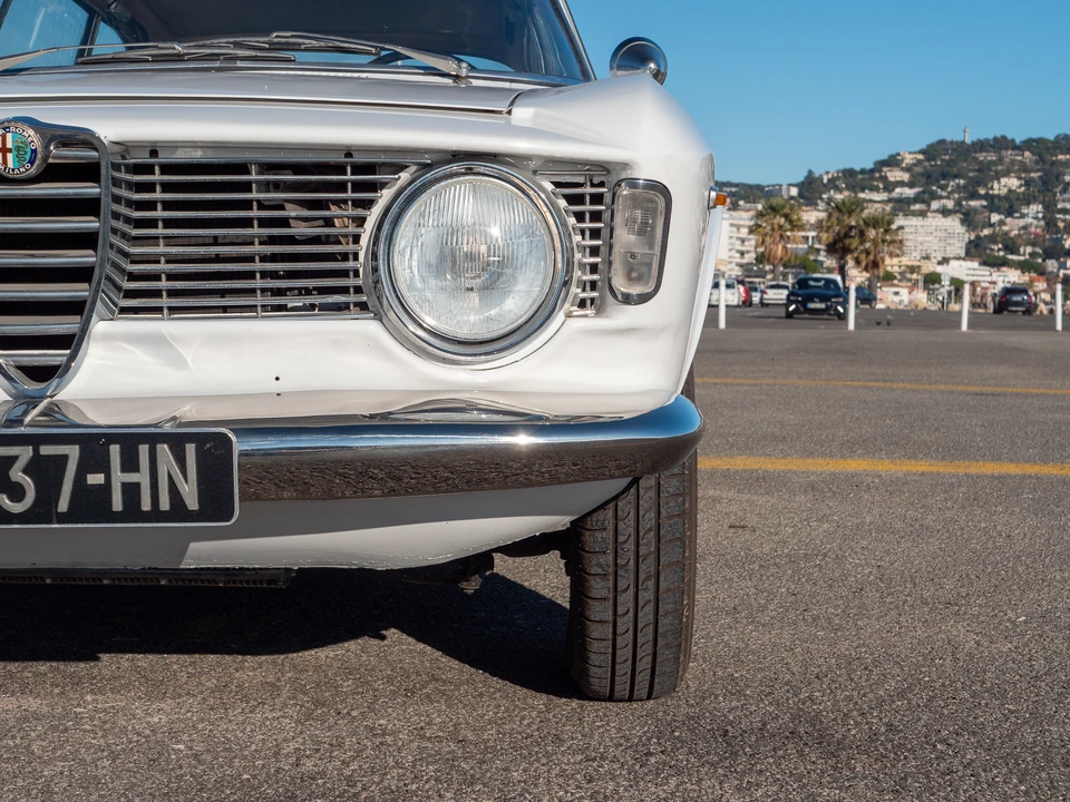1966 Alfa Romeo Giulia Sprint GT - Image 17 of 31