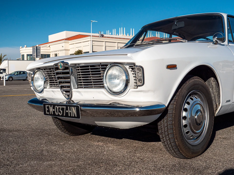 1966 Alfa Romeo Giulia Sprint GT - Image 15 of 31