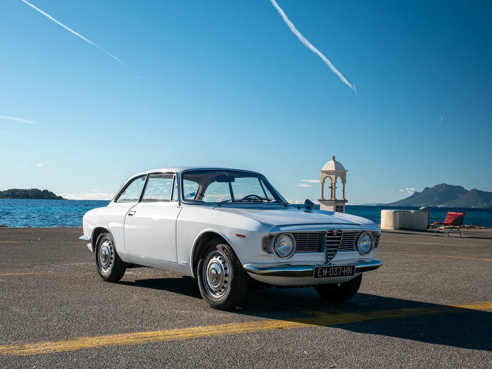 1966 Alfa Romeo Giulia Sprint GT - Image 2 of 31