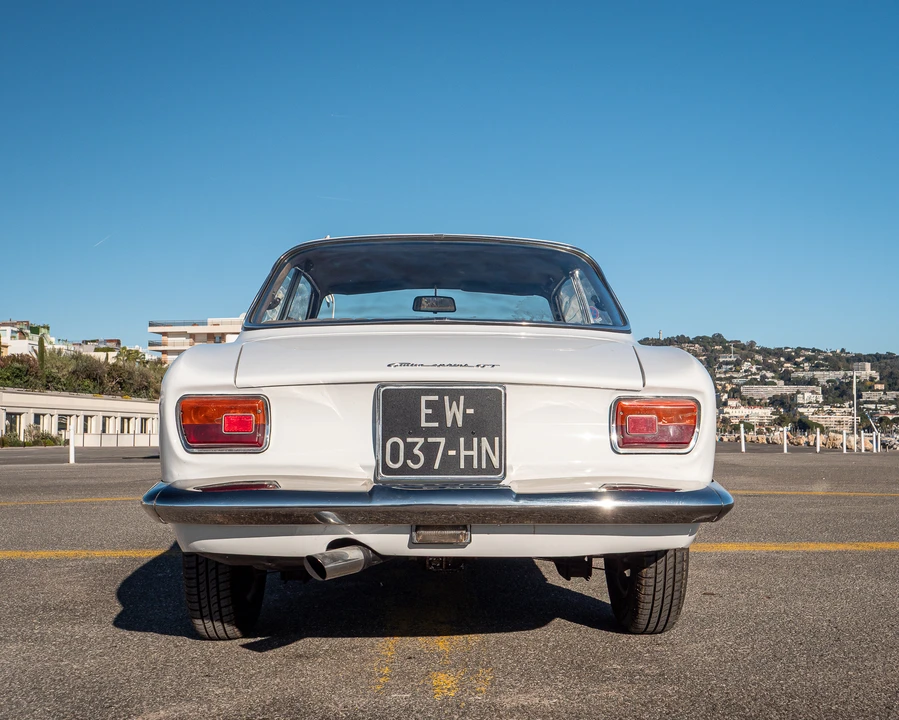1966 Alfa Romeo Giulia Sprint GT - Image 7 of 31