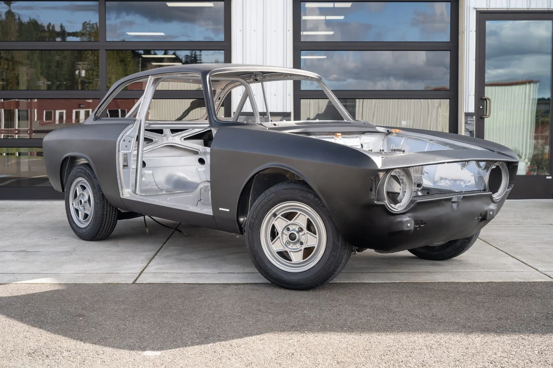 1966 Alfa Romeo Giulia Sprint GT - Image 2 of 31
