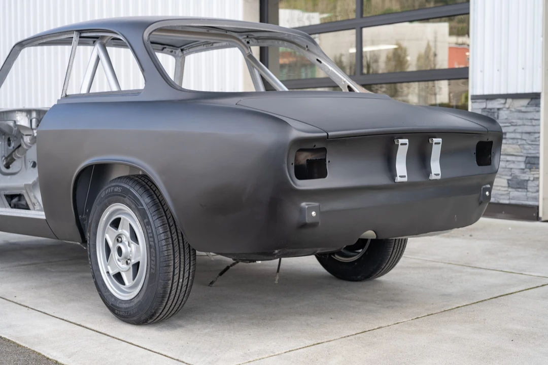 1966 Alfa Romeo Giulia Sprint GT - Image 12 of 31
