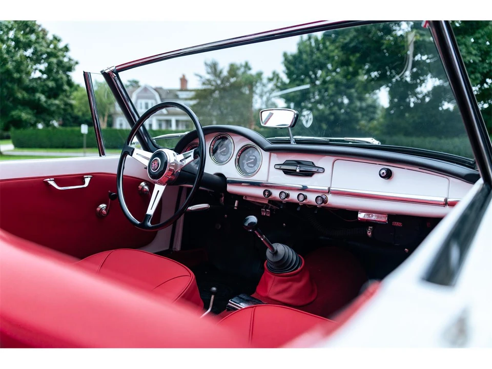 1966 Alfa Romeo Giulia Sprint GT Veloce - Image 28 of 31