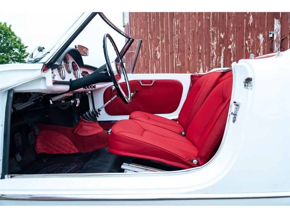 1966 Alfa Romeo Giulia Sprint GT Veloce - Image 30 of 31