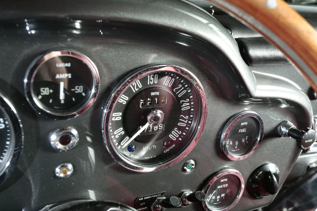 1966 Aston Martin DB5 Convertible - Image 10 of 31