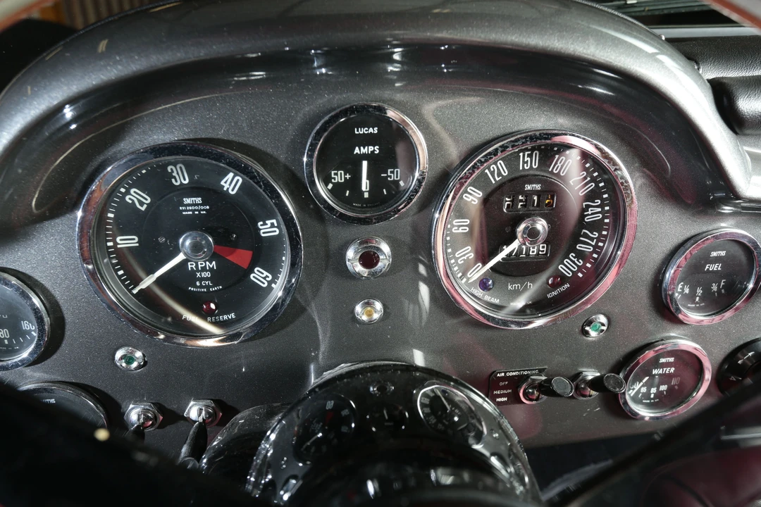 1966 Aston Martin DB5 Convertible - Image 6 of 31