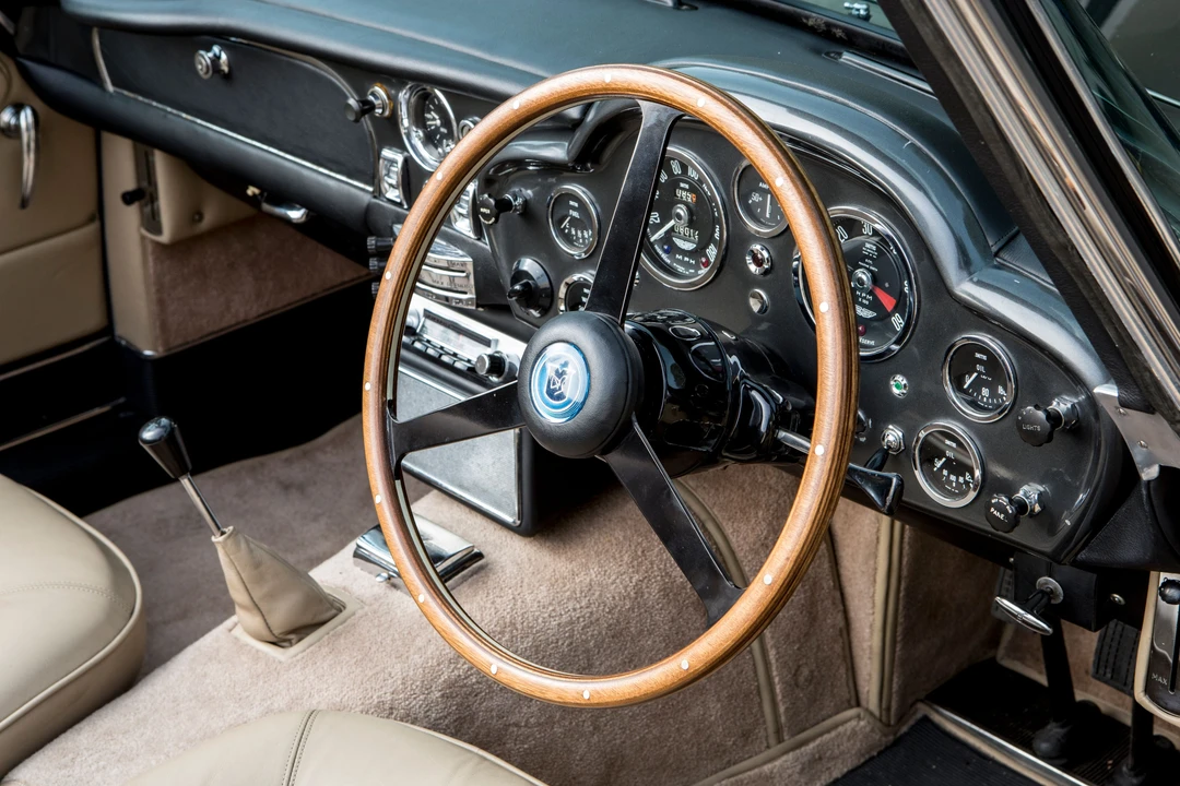 1966 Aston Martin DB6 Volante - Image 28 of 31