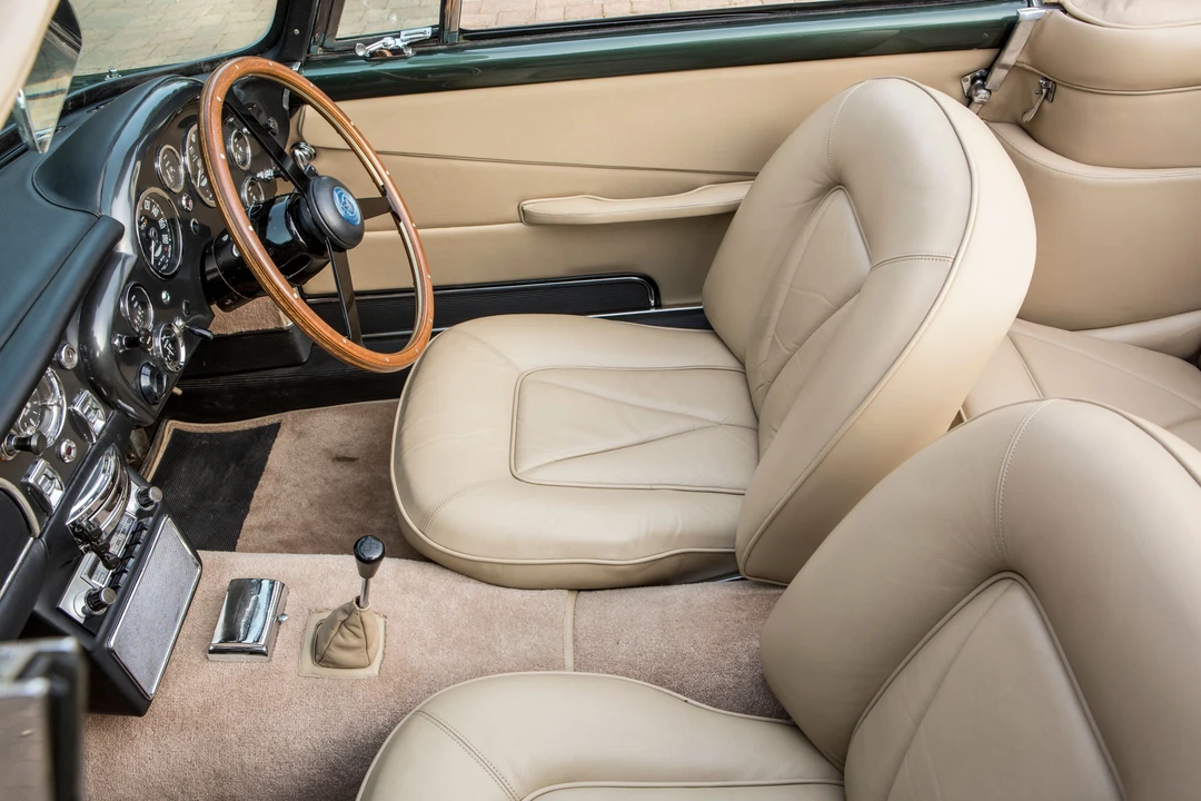 1966 Aston Martin DB6 Volante - Image 26 of 31