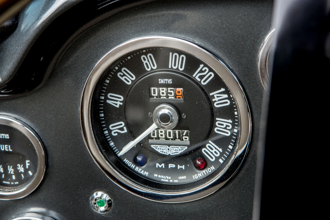 1966 Aston Martin DB6 Volante - Image 29 of 31