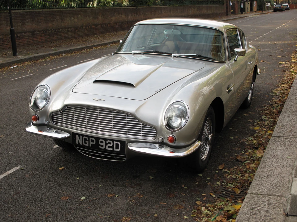 1966 Aston Martin DB6 - Image 9 of 17
