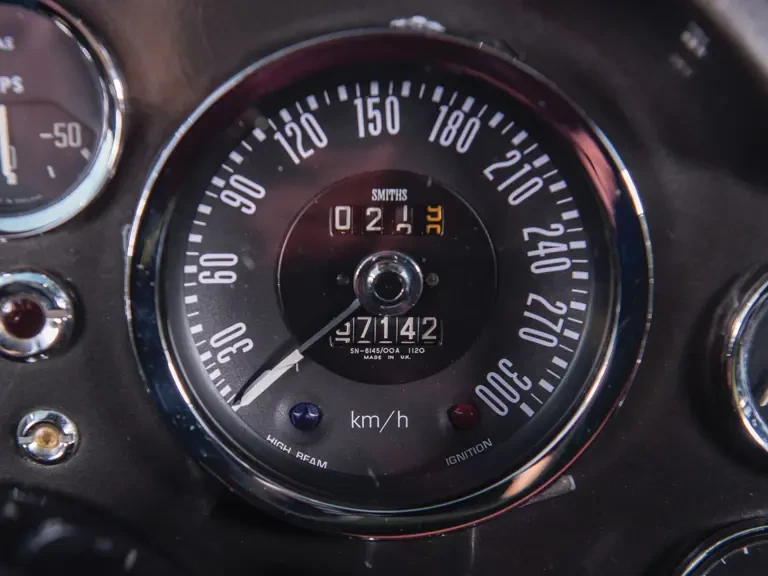 1966 Aston Martin DB6 - Image 15 of 27