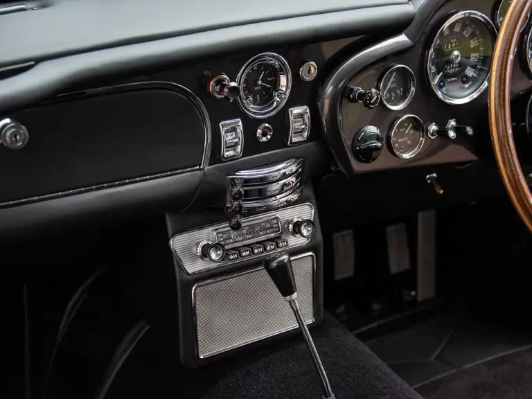 1966 Aston Martin DB6 - Image 30 of 31