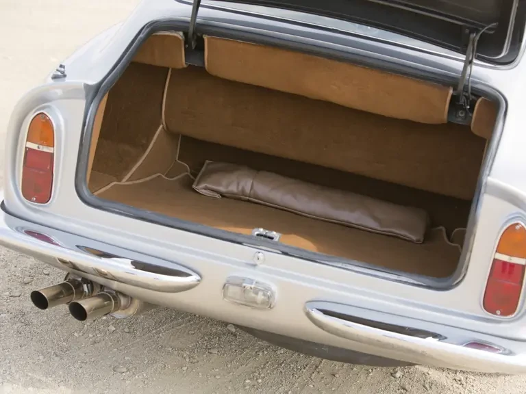 1966 Aston Martin DB6 - Image 22 of 23