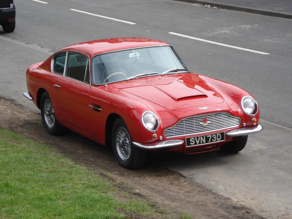 1966 Aston Martin DB6 Vantage - Image 4 of 13