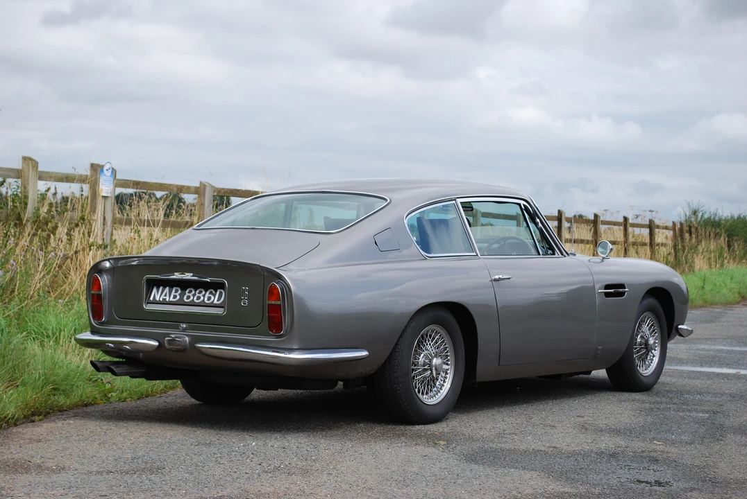 1966 Aston Martin DB6 Vantage - Image 5 of 5
