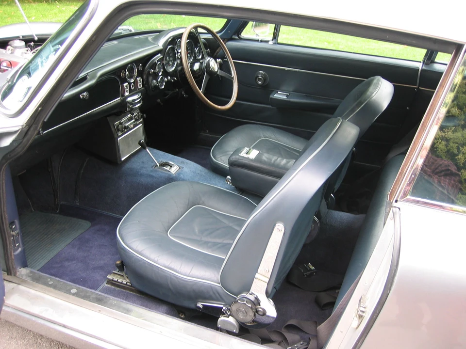 1966 Aston Martin DB6 - Image 8 of 15