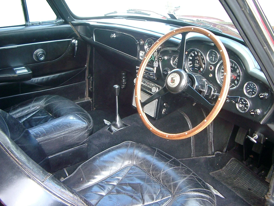 1966 Aston Martin DB6 - Image 3 of 4
