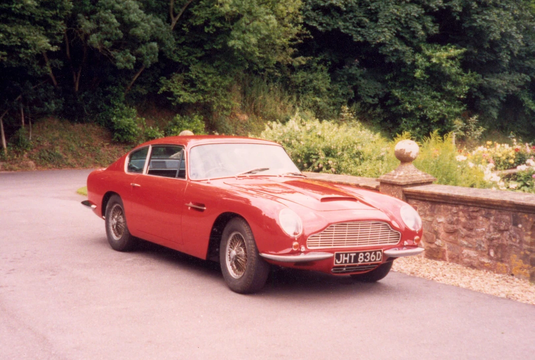 1966 Aston Martin DB6 - Image 4 of 4