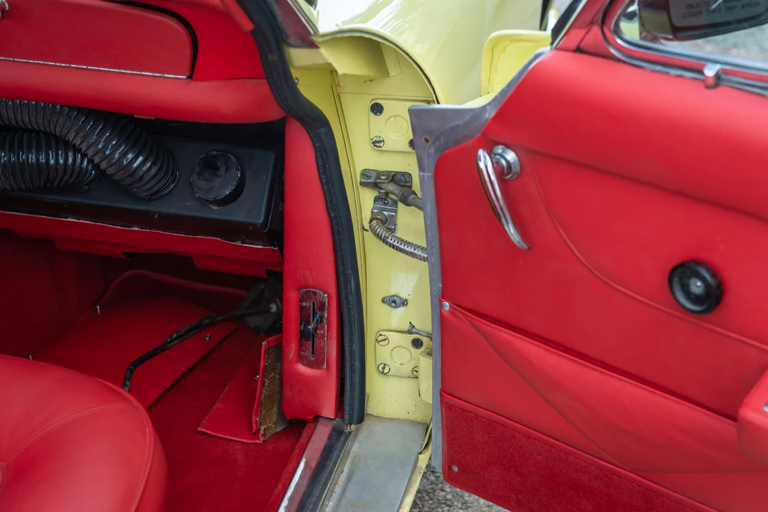 1966 Aston Martin DB6 - Image 23 of 31