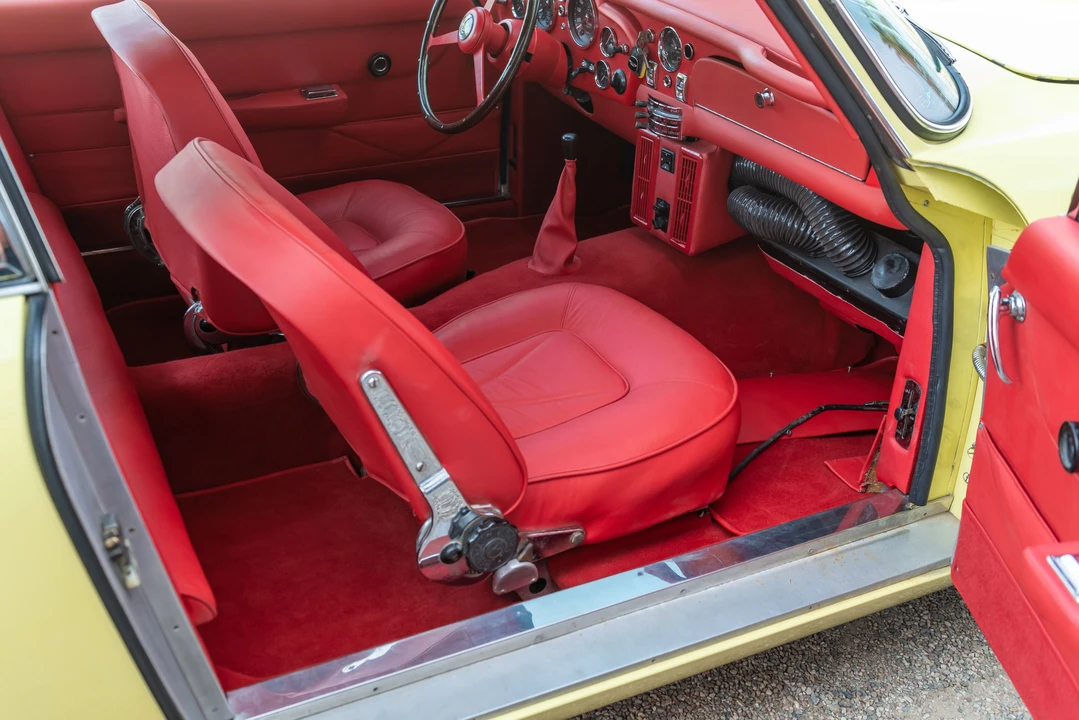 1966 Aston Martin DB6 - Image 20 of 31