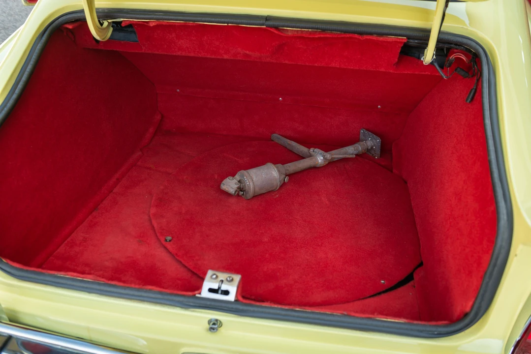1966 Aston Martin DB6 - Image 12 of 31