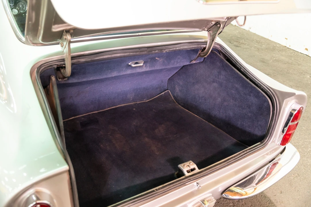1966 Aston Martin DB6 - Image 17 of 31