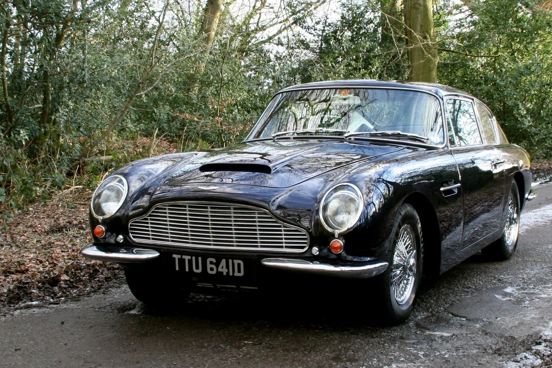 1966 Aston Martin DB6 - Image 8 of 13