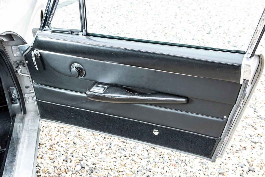 1966 Aston Martin DB6 - Image 22 of 31